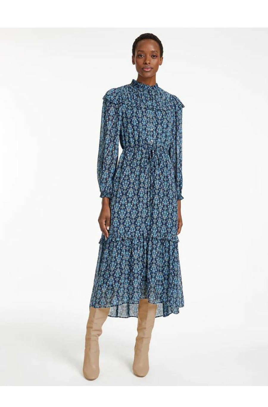 Women'S Clothing * | Isla Maxi Dress In Blue Folk Floral Print Sells Cheap Cefinn